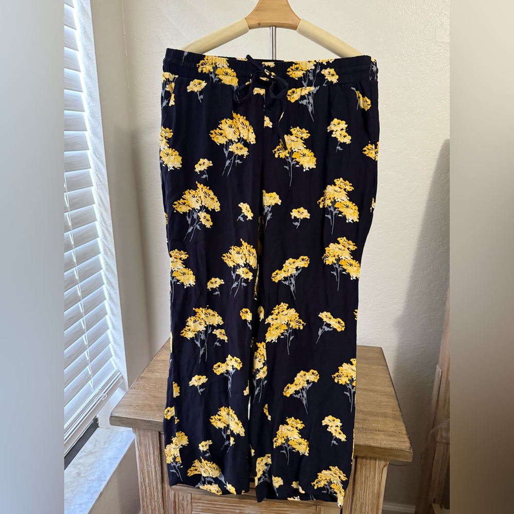 Loft Yellow & Navy Wide Leg Fluid Drawstring Pocket Pants- Size Small Petite